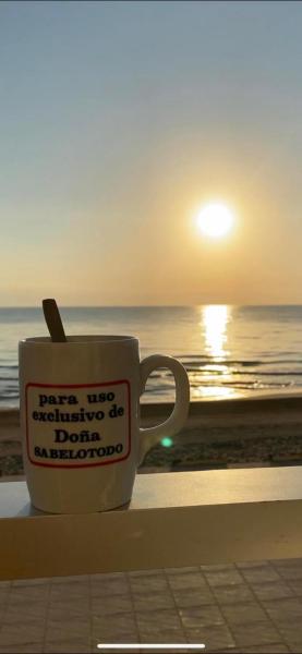 Garbí Beachfront Apartament - Primera línea con vistas al Mar Mediterraneo